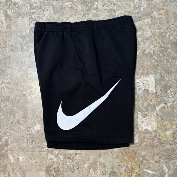 Nike Shorts Mens Large Club Fleece Big Swoosh Side Graphic Gym Lounge BV2721 - Picture 1 of 8